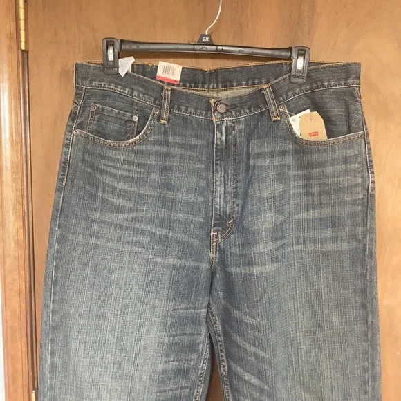 Relisted Levi’s 550 relaxed slight distressed jean tapered leg 40 X 36 big&tall - Picture 6 of 17